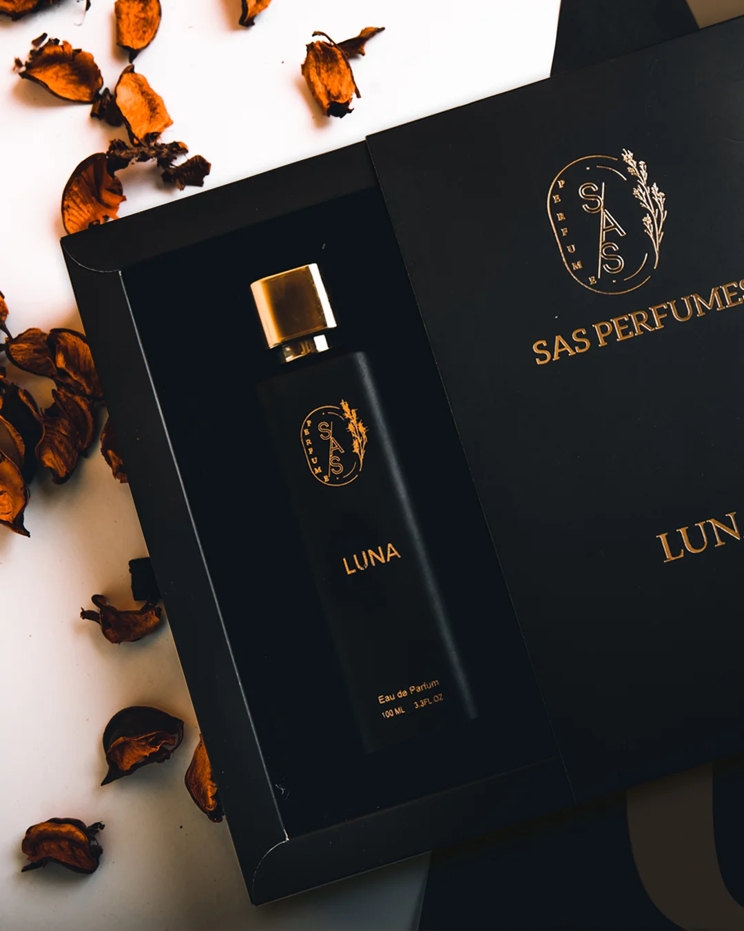 SAS Perfume campaign post 1